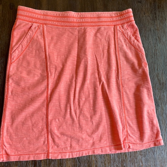 Tommy Bahama Dresses & Skirts - Tommy Bahama Size Medium Skirt